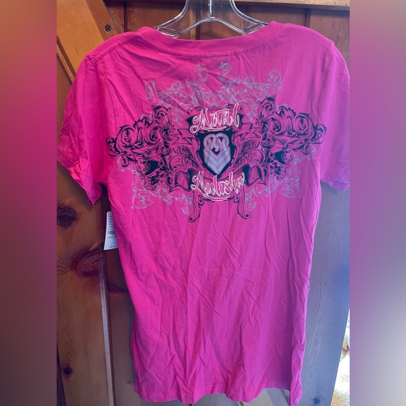 Metal Mulisha women’s hot pink v-neck t-shirt. Large. New with tags - Picture 3 of 4